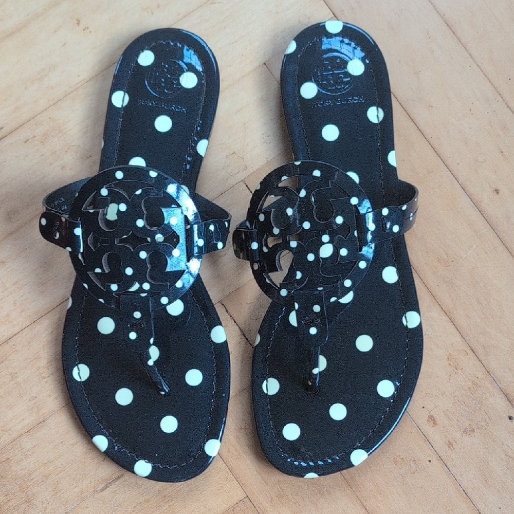 Tory Burch Navy Classic Dot Patent Leather Miller Sandals Size 9